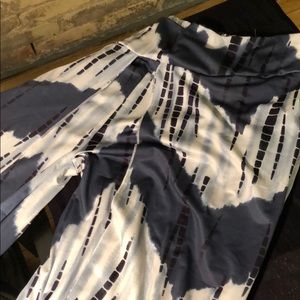 Super cute boho flowy pants